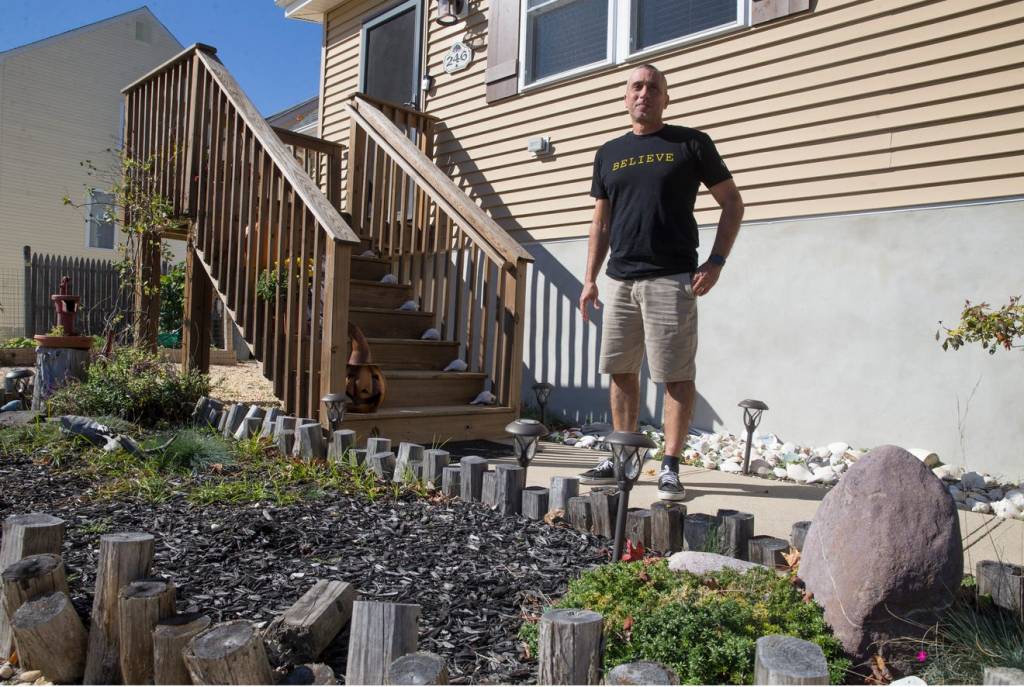 Joe Mangino rebuilds home at Jersey Shore